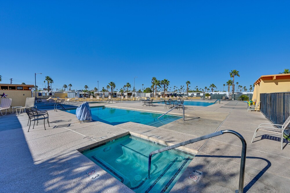 Yuma Vacation Rental w/ Resort Pool & Hot Tub! view 3