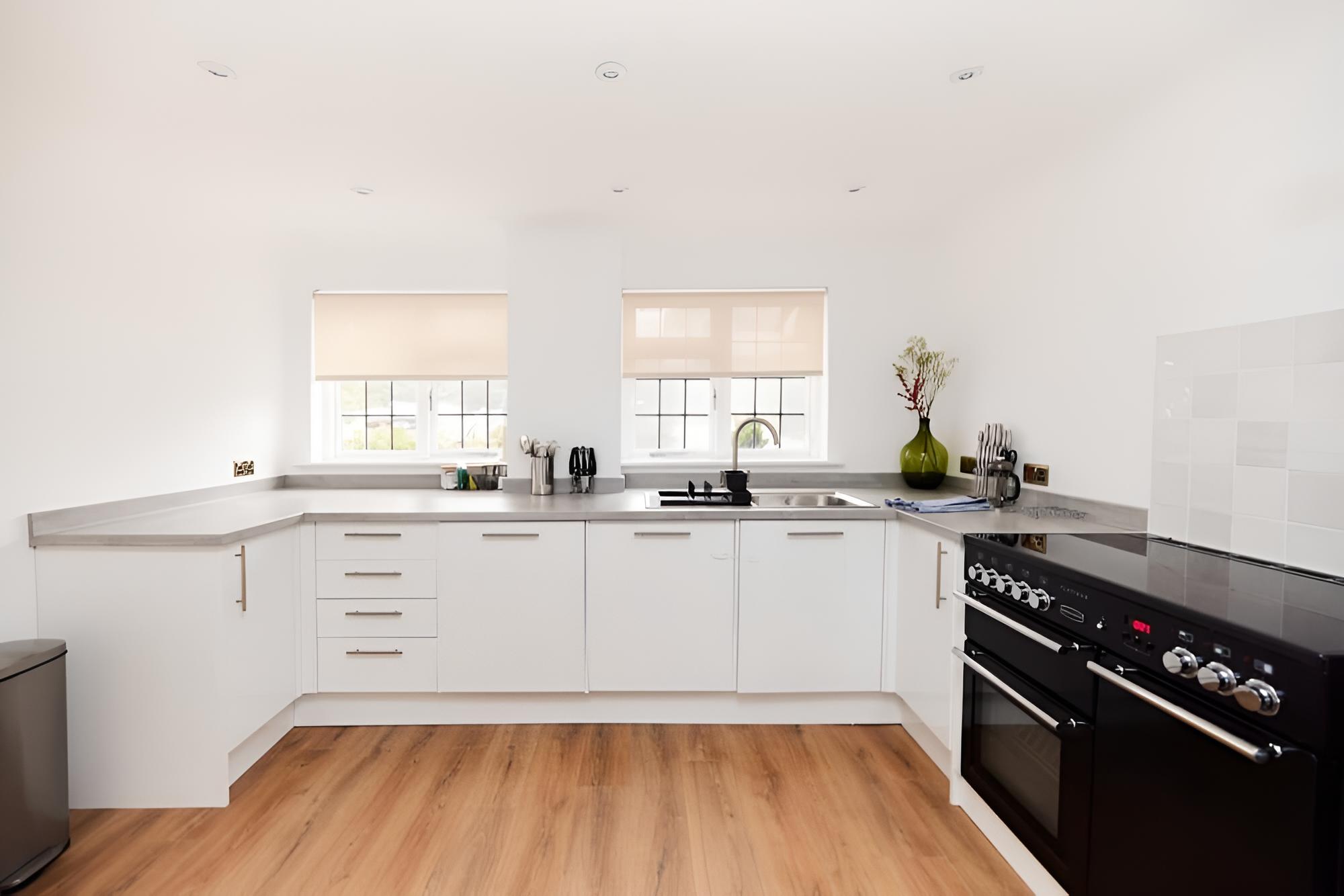 Farnham Vacations - The Farnham Arms - Captivating 4bdr House With Garage - Property Image 2