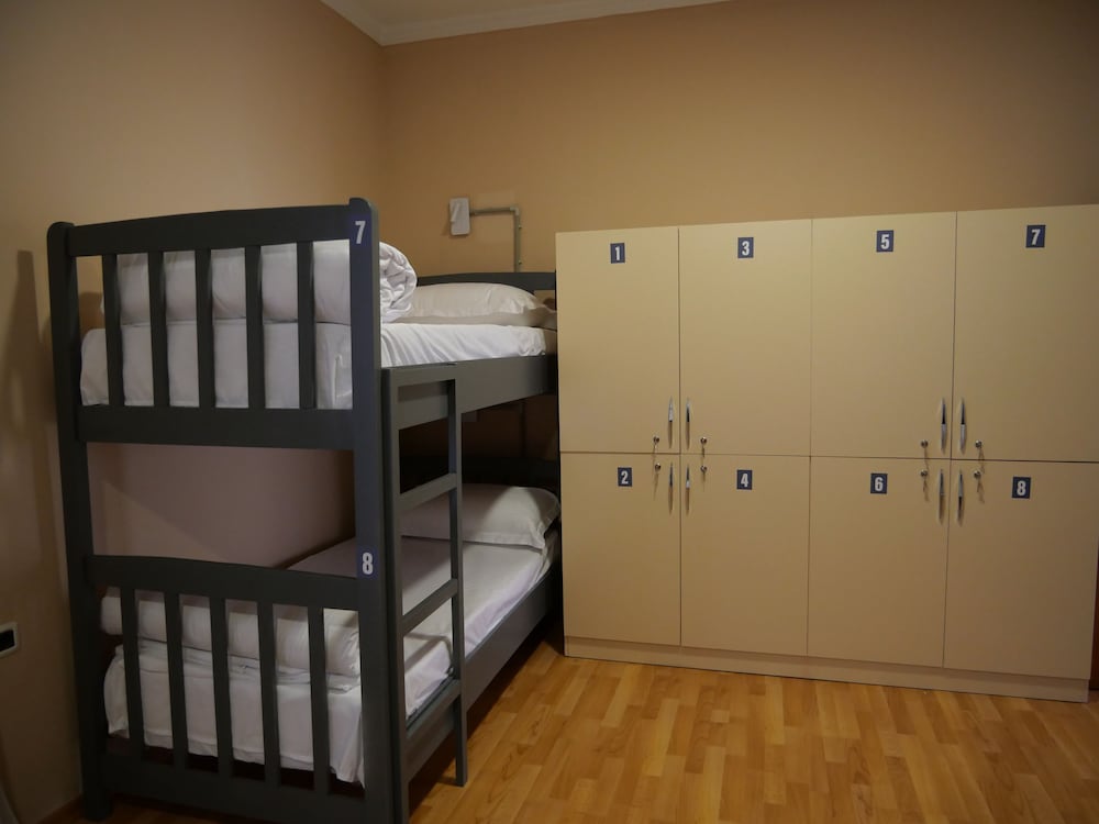 Mandarine Hostel