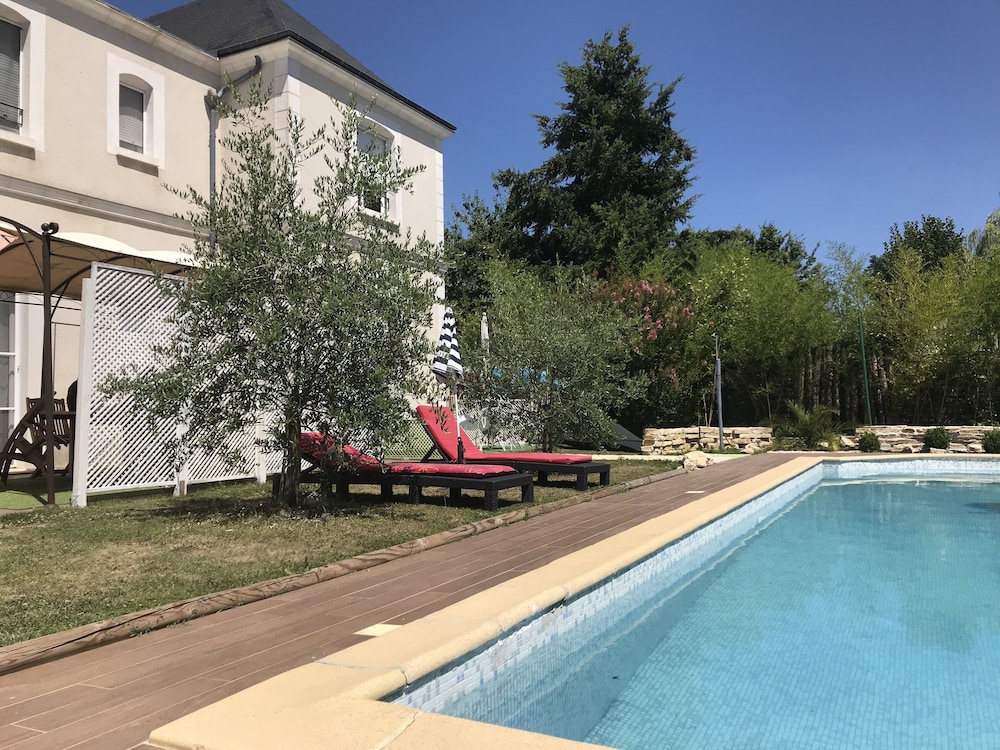 La Villa Bolero