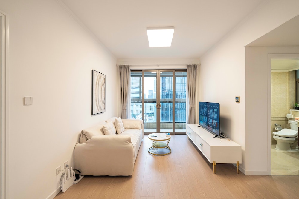 Tyms  1BR APT Hongqiao Yucui Garden
