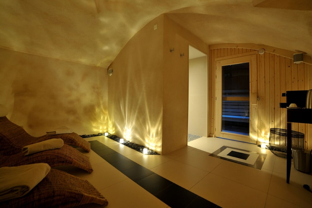Chartres Vacations - Hotel Jehan de Beauce - Property Image 5