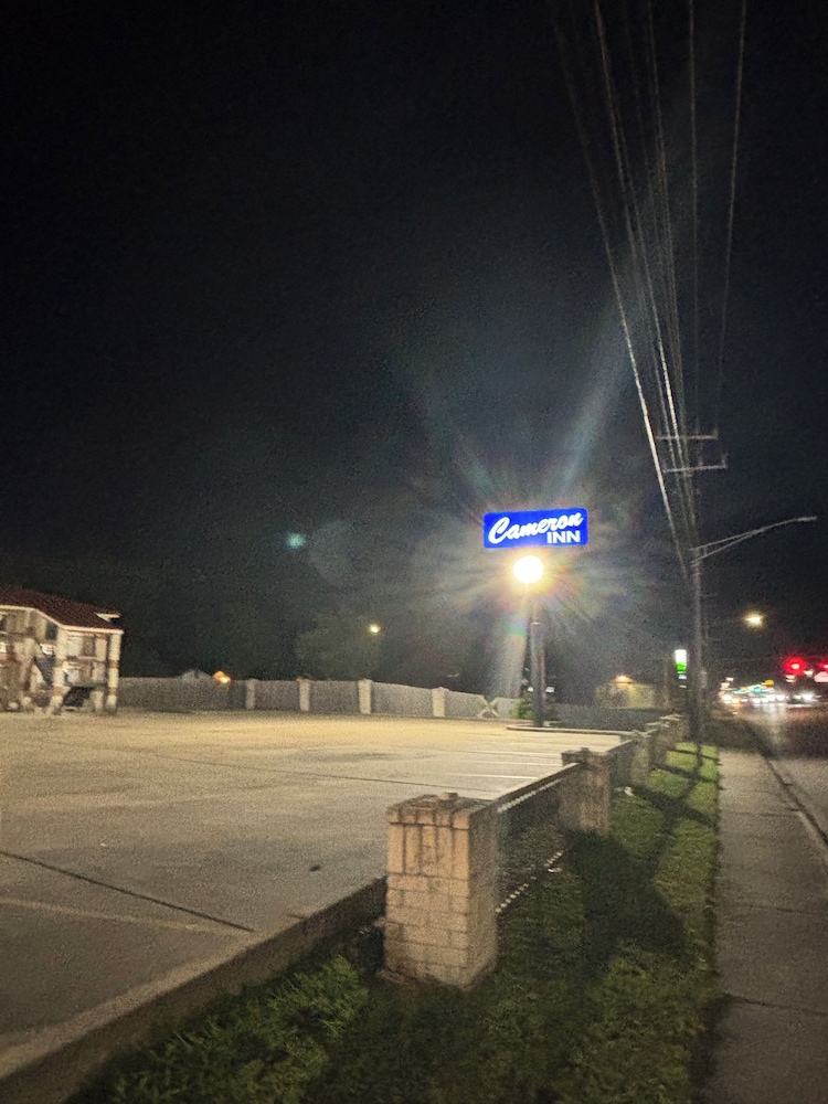 Cameron Inn & suites