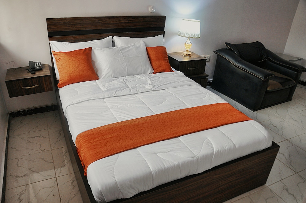 Photo 9