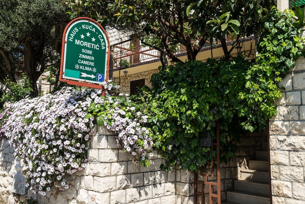 Guesthouse Moretić