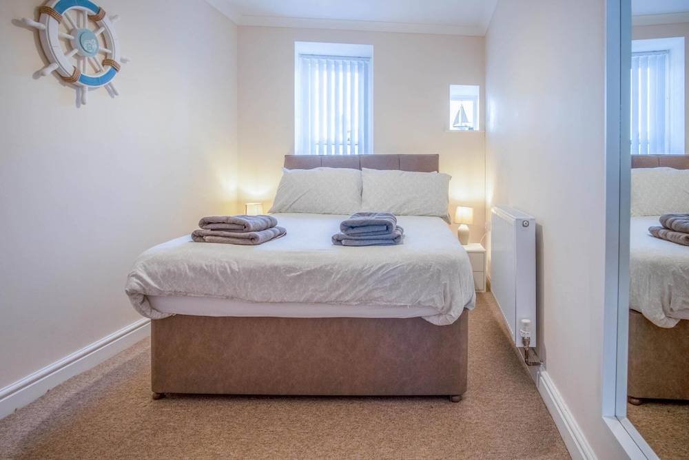 Skokholm Apartment - 3 Bedroom Apartment - Tenby