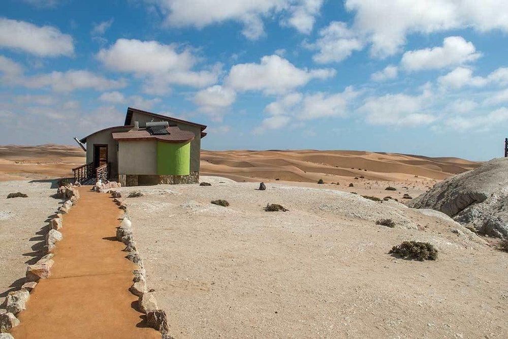Desert Breeze Lodge