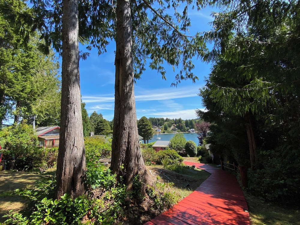 Woods End Landing
