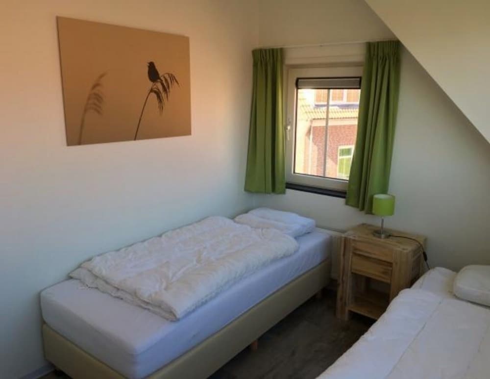 Pet-loving Stay With Garden view 3