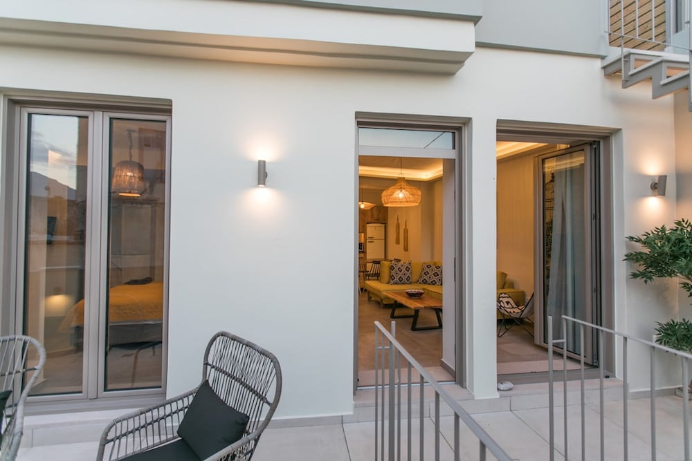 Ekaterini Luxury House