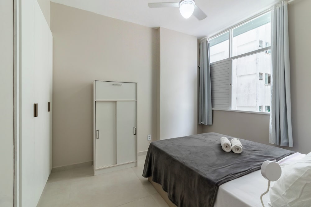 Live Barra: Apt 400m From the Beach Pai0303