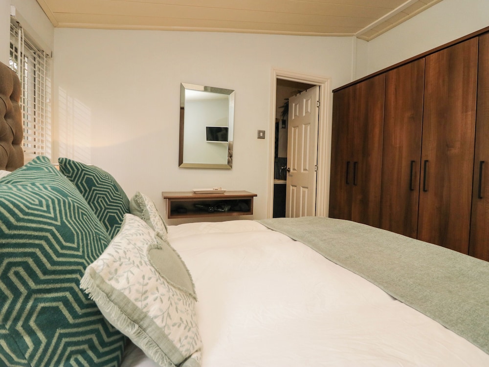 Somerford Lodge