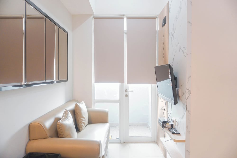 High Floor 1BR at Vasanta Innopark Apartment near MM2100 and Cibitung