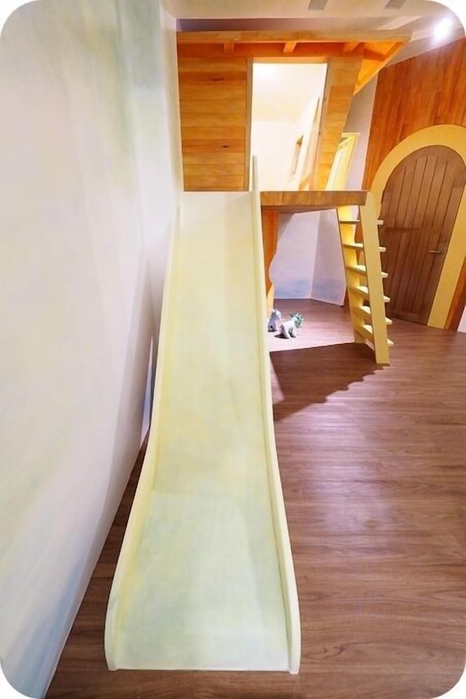 Photo 32
