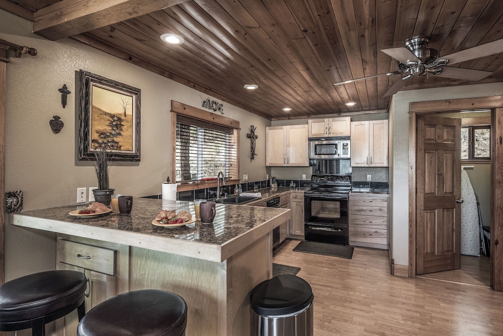 Double Elk Lodge by Ruidoso Vacation Rentals
