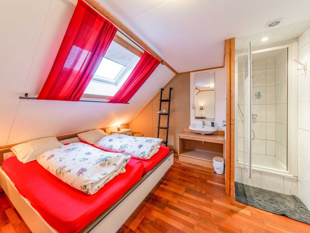 Luxurious House With Sauna in Bastogne view 5