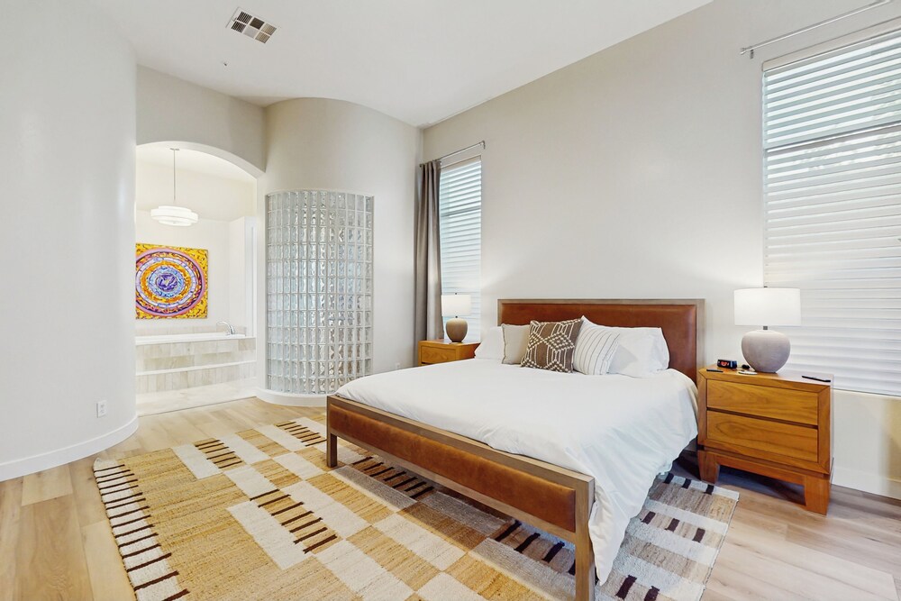 Luxury Grayhawk 4BR Home w/ Private Pool