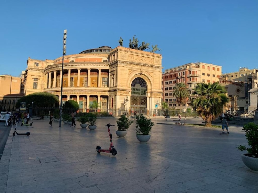George House Palermo