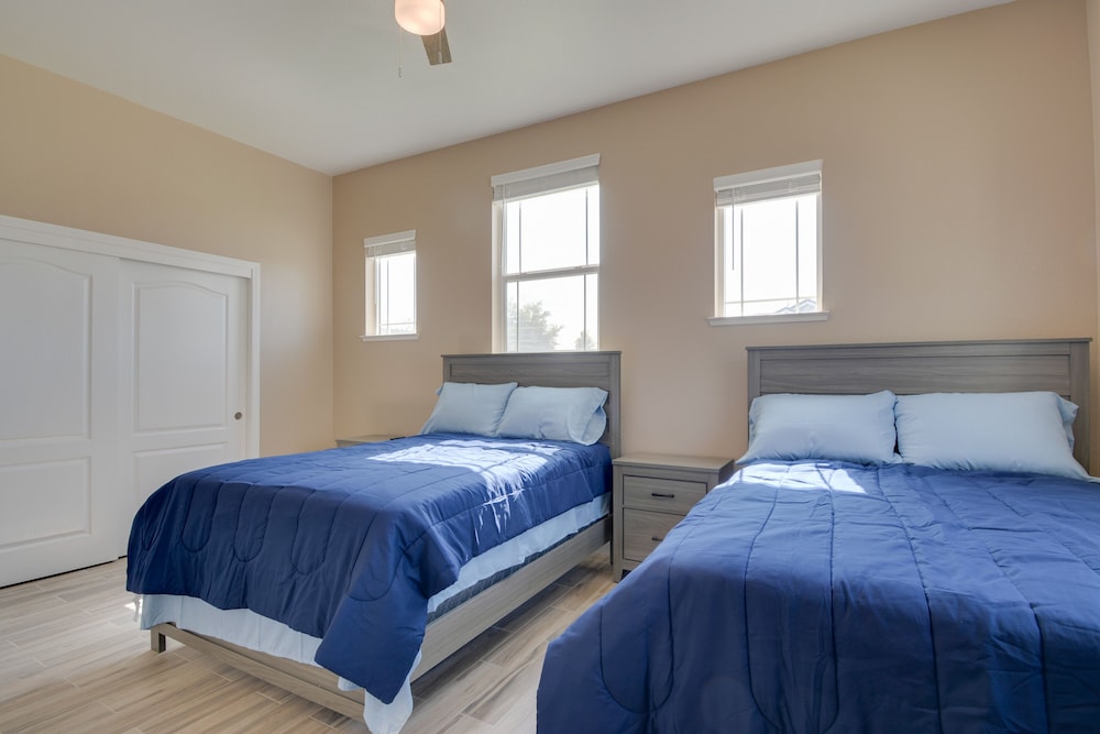 Remodeled Livingston Home w/ Private Backyard! view 3