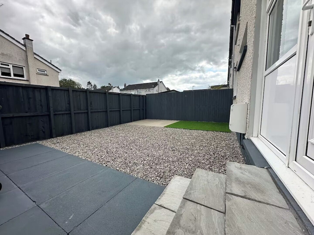 Family - Garden - Parking - Wifi - Sleeps 5