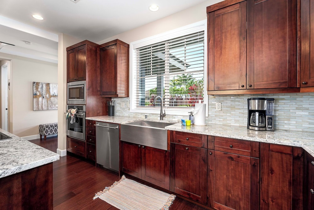 Hawaiian Unit - Outdoor Private Pool - Central AC - Vrkcv