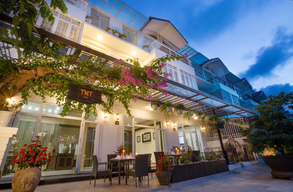 Hue Budget Hostel view 4