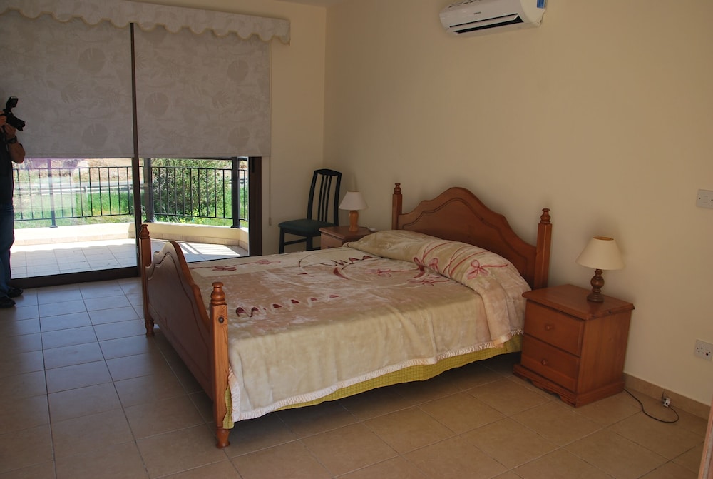 Pomos Villa - Only 50m to the Sea, Picturesque - Tranquil Area, Paphos view 3