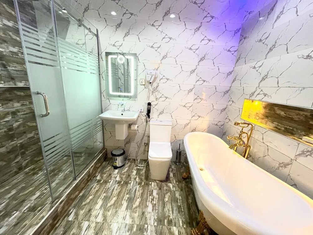 Lagos Vacations - God's Touch Apartment - Property Image 10