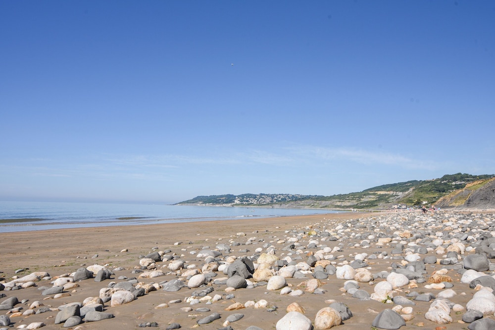Charmouth Lodge
