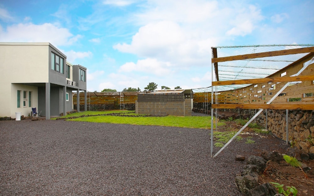 Jeju Ian House Guest House view 4