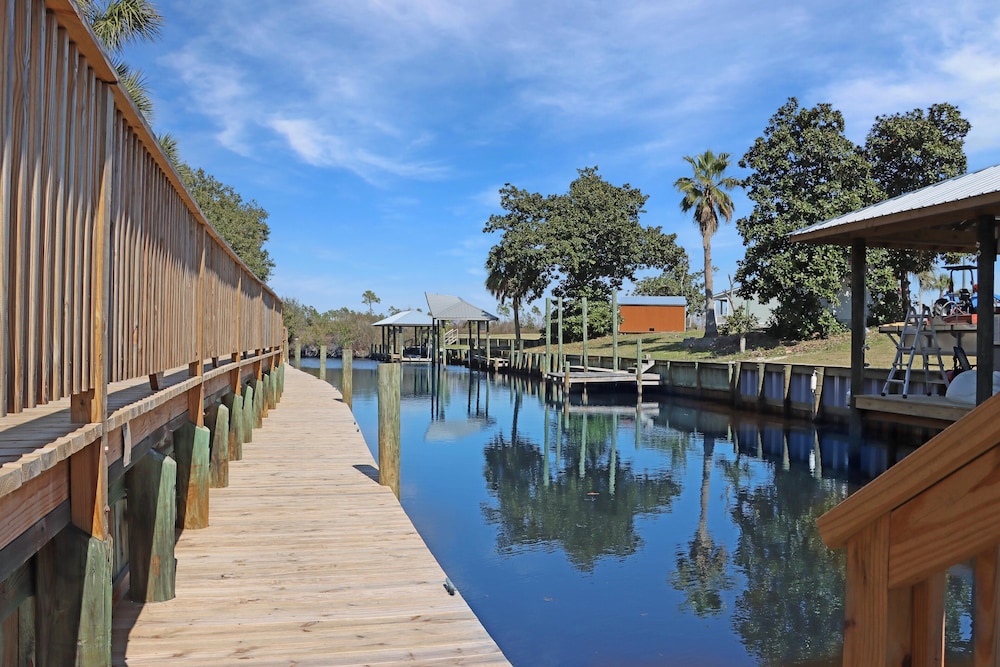 Waterside Village Condo 404 - Seadragon