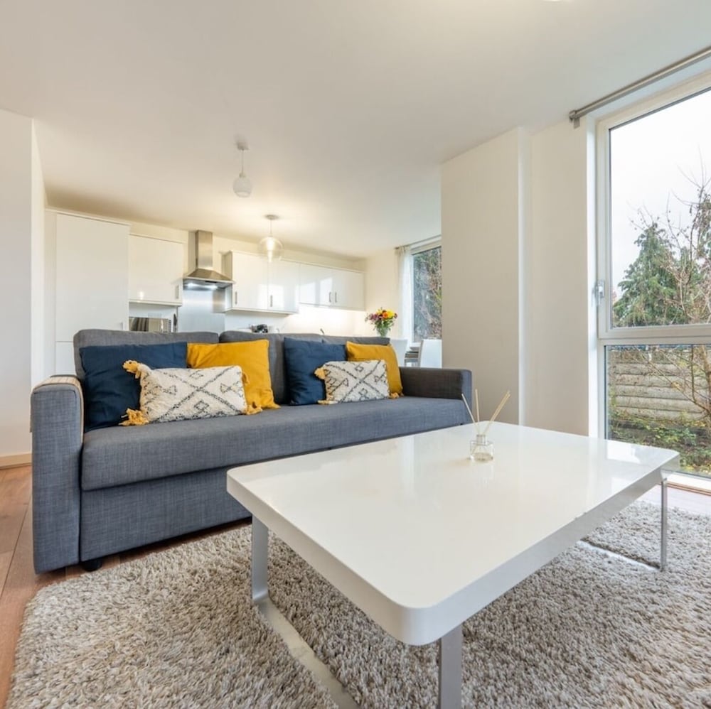 Luxurystaylong-sleeps6-freeparking-freegym-terrace