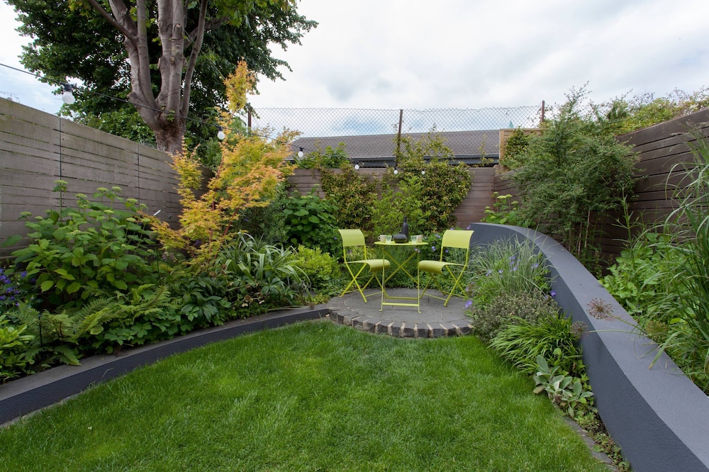 Ardilaun Road by Onefinestay