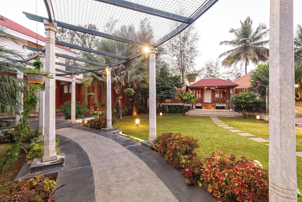 Ananta Vilas by Stayjade