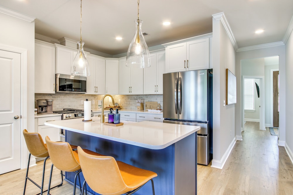 Steps to Lake Greenwood: Waterfront Gem w/ Patio