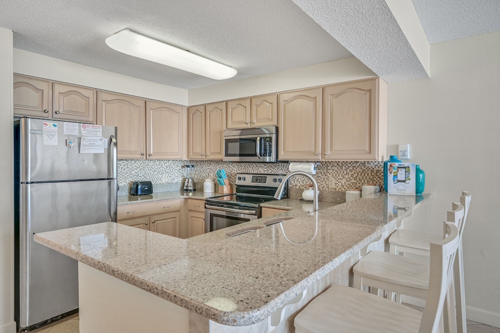 Pelican Beach Resort by Panhandle Getaways