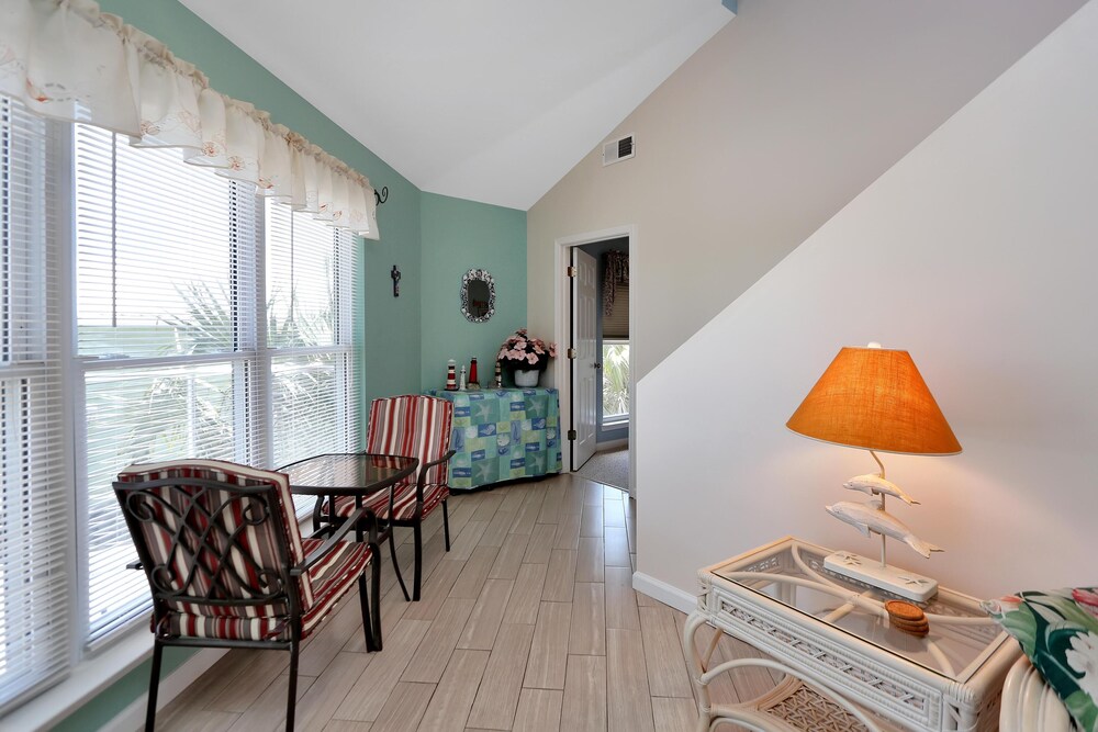 DeLight House