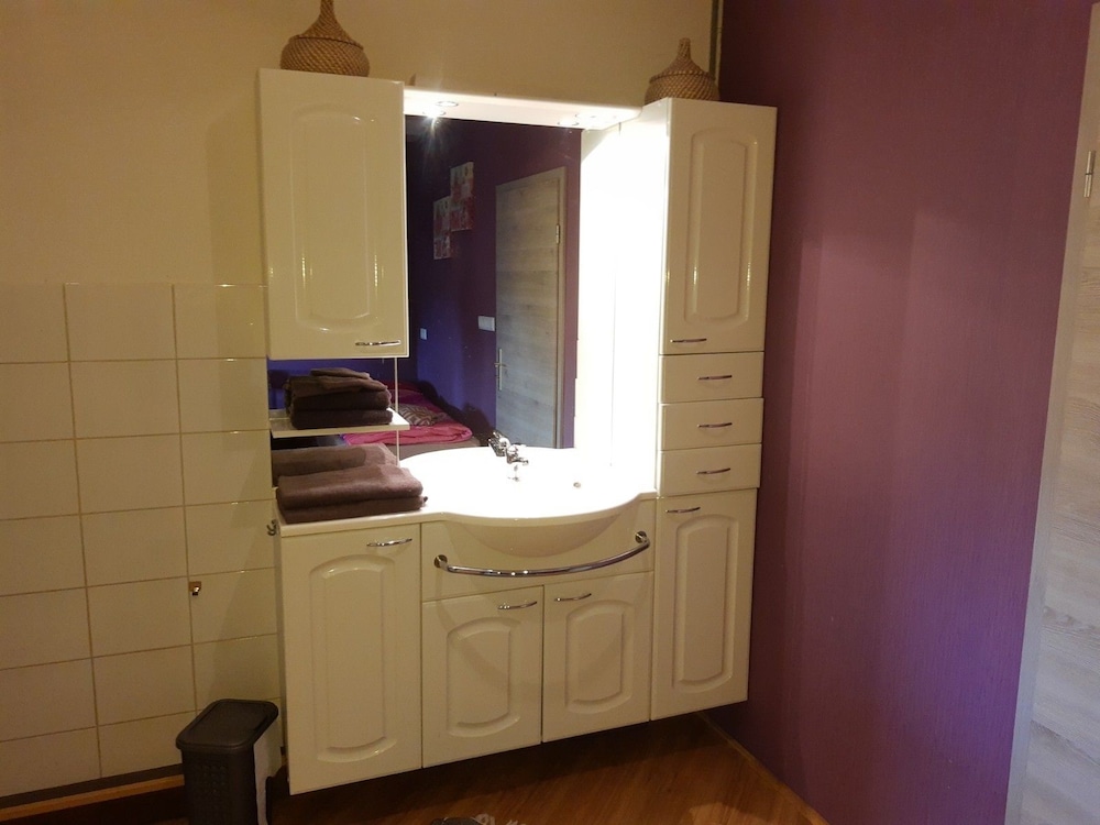 Photo 33