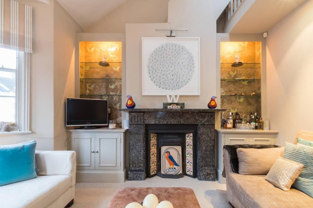 Marvellous 1 bed Fulham Apt w Terrace