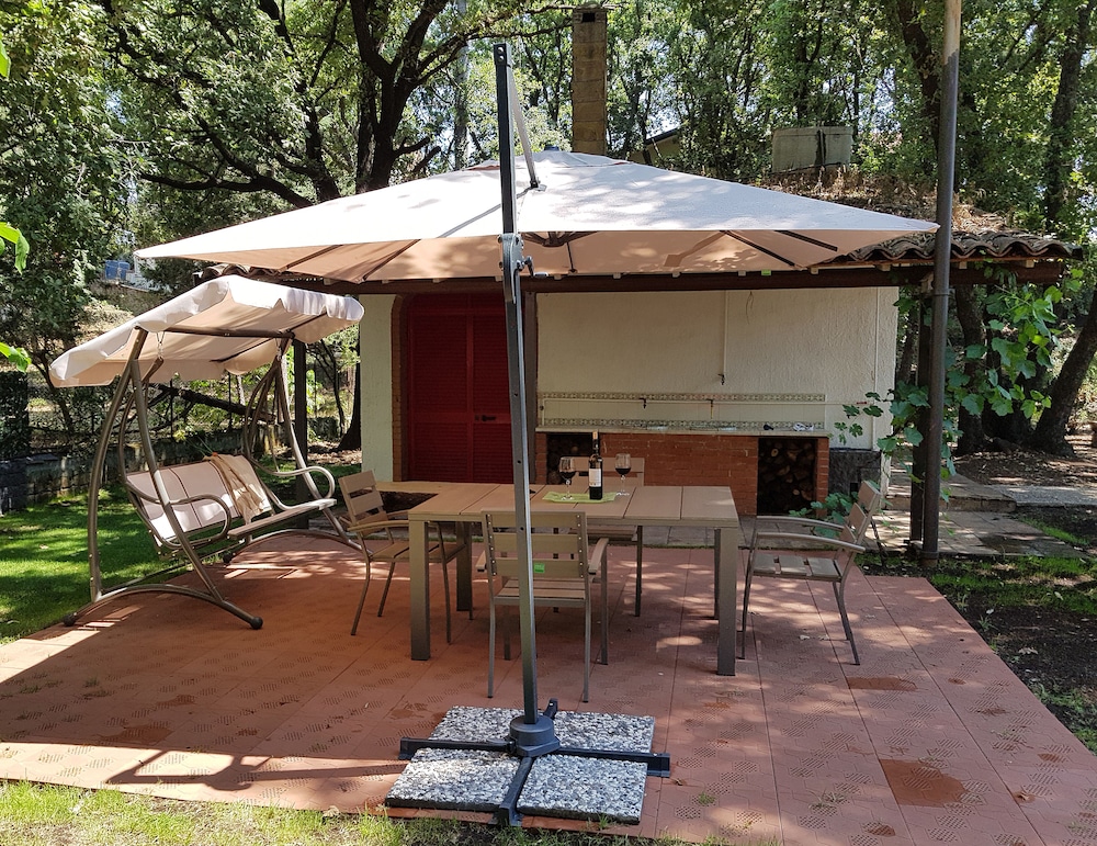 Chalet dans les bois niché dans la forêt de chênes à Monterosso Etneo, Photo 17