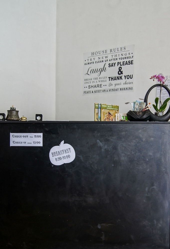 Opera Rooms&Hostel