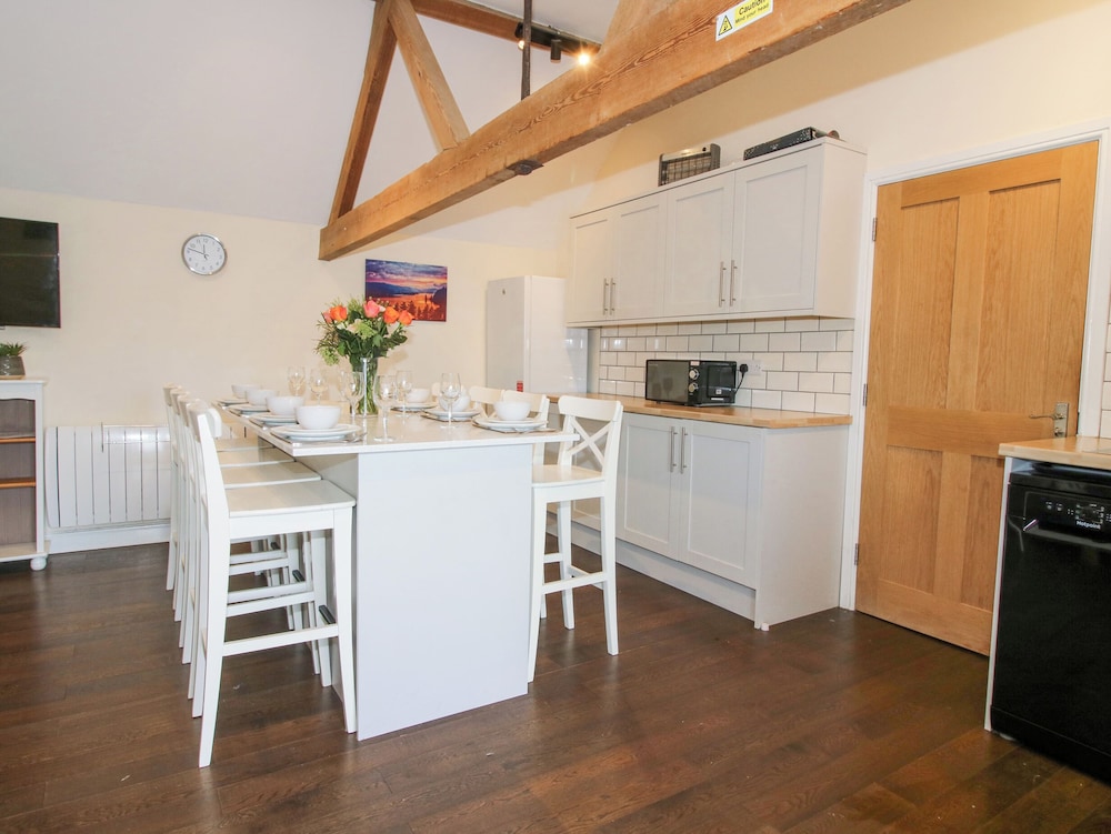Millstone Cottages - Breidden View