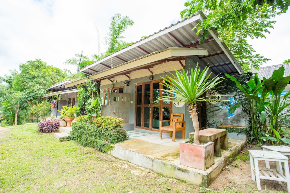 Hotel Baan Katisod - Image 1