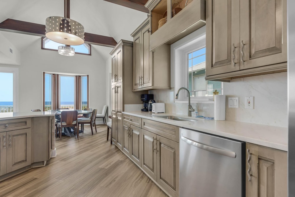 The Gulfview Grandeur