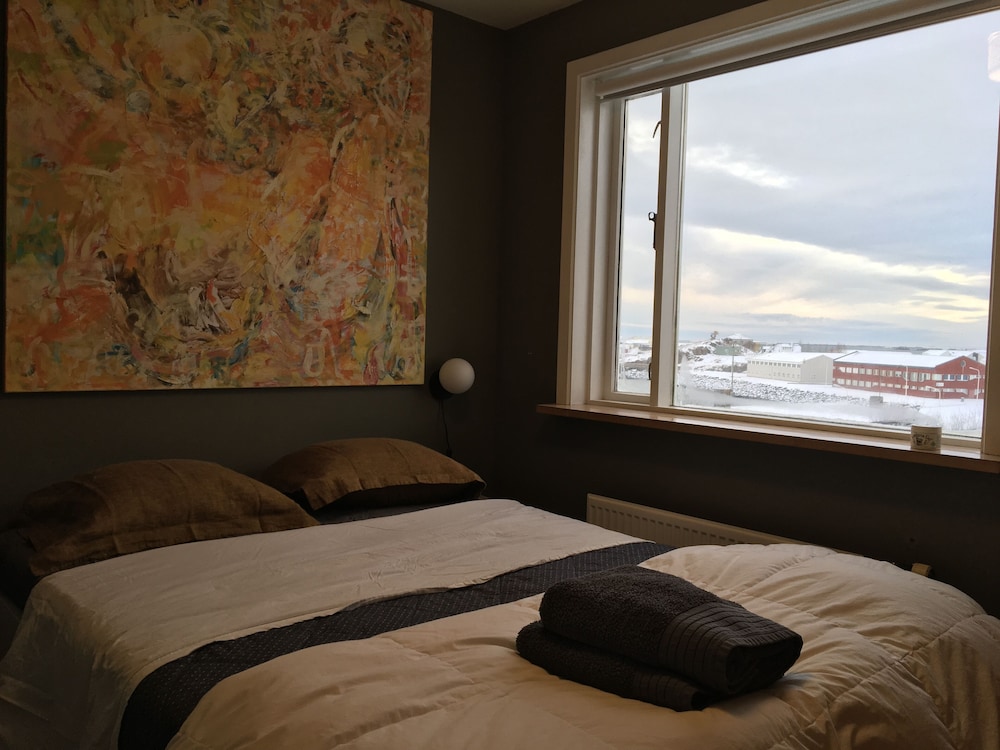 The Crib Rocks view 4