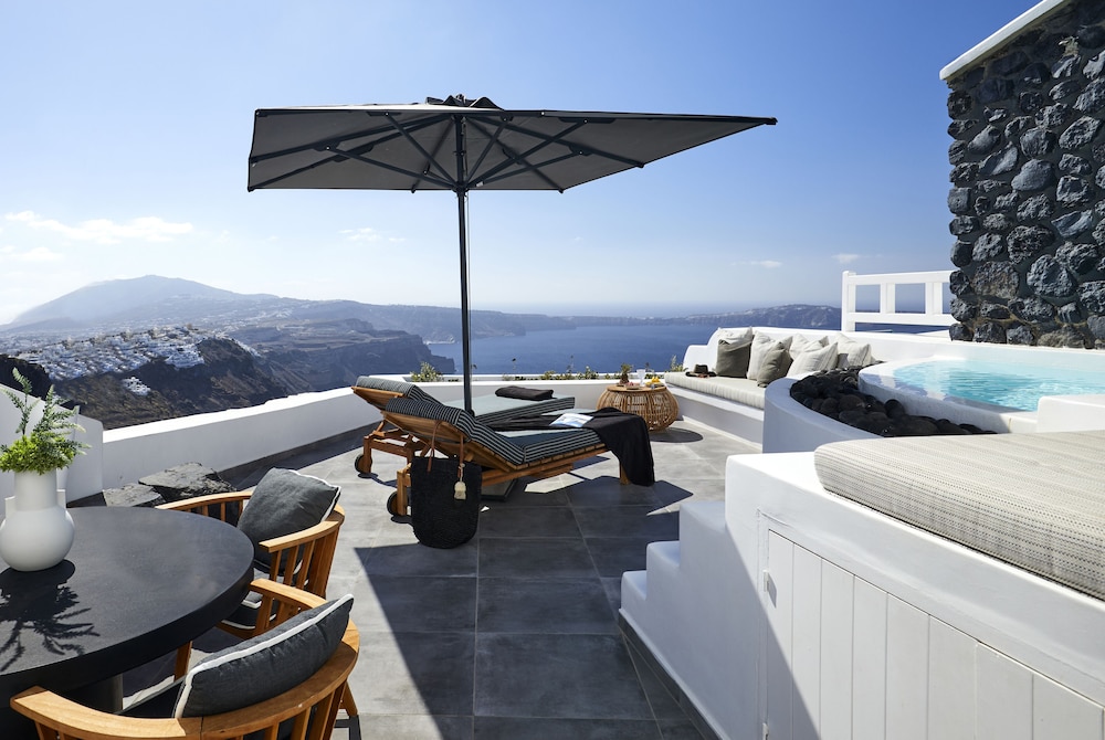 Olea Cave House