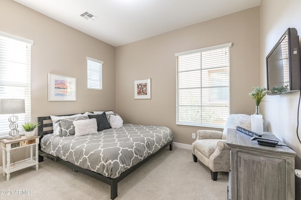 Villa Princess 4 Bedroom Townhouse by RedAwning view 2