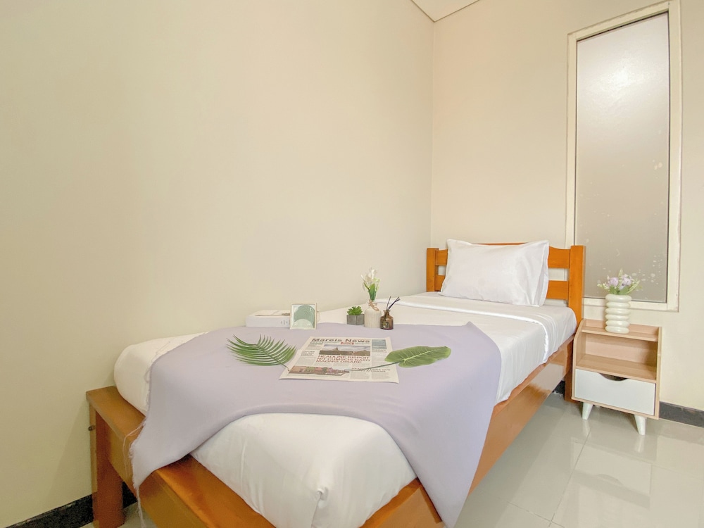 New Furnished And Comfy 2Br Apartment Nifarro Park