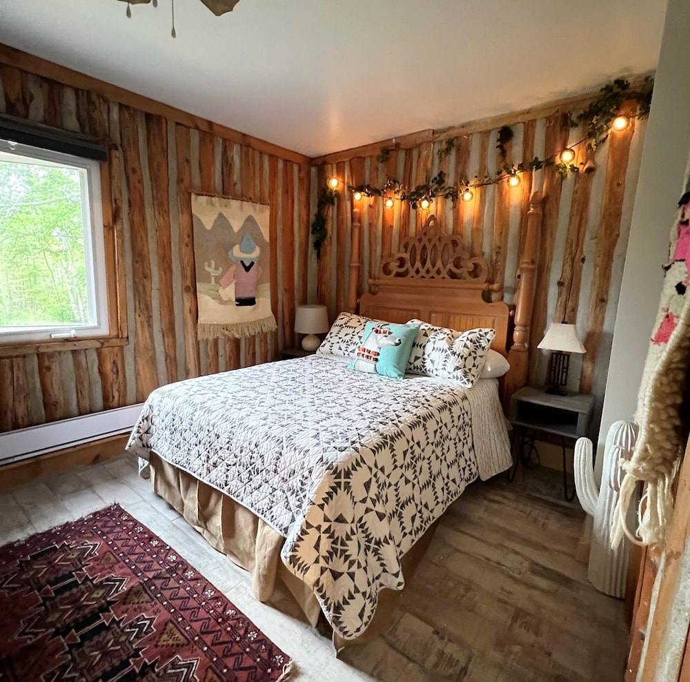 Nature Lovers Retreat log Home - L il Ranch