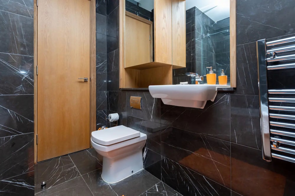 Luxurious 2 Bedroon Flat in the Heart of London